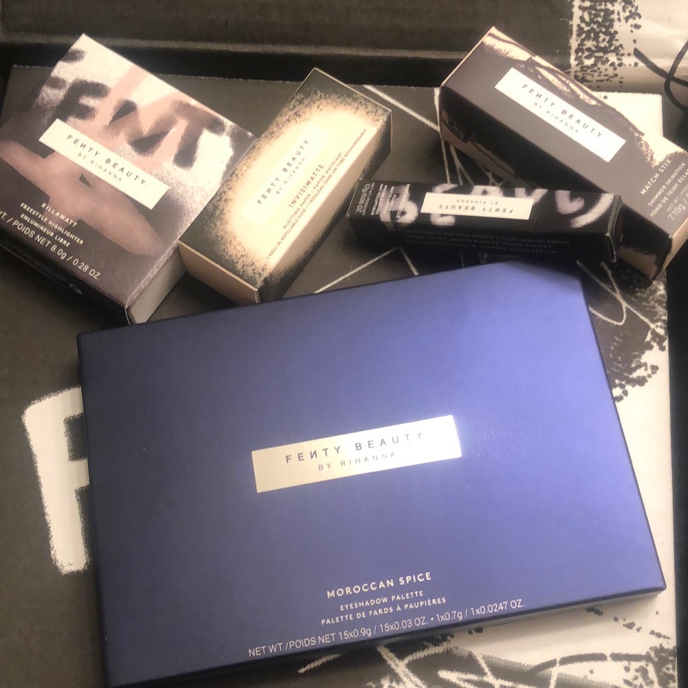 Boxycharm premium X Fenty  Beauty